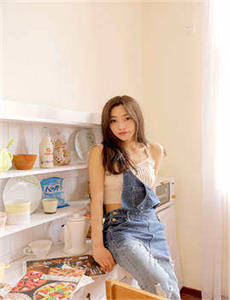黄色的复仇草-裸体吃奶玩乳60分钟视频